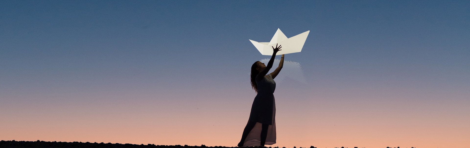 2 paper-boat-light 2120x670